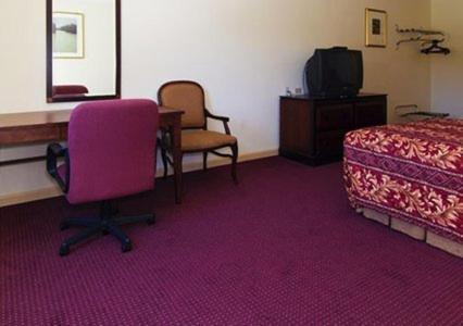 Econo Lodge At Six Flags Austell Bagian luar foto